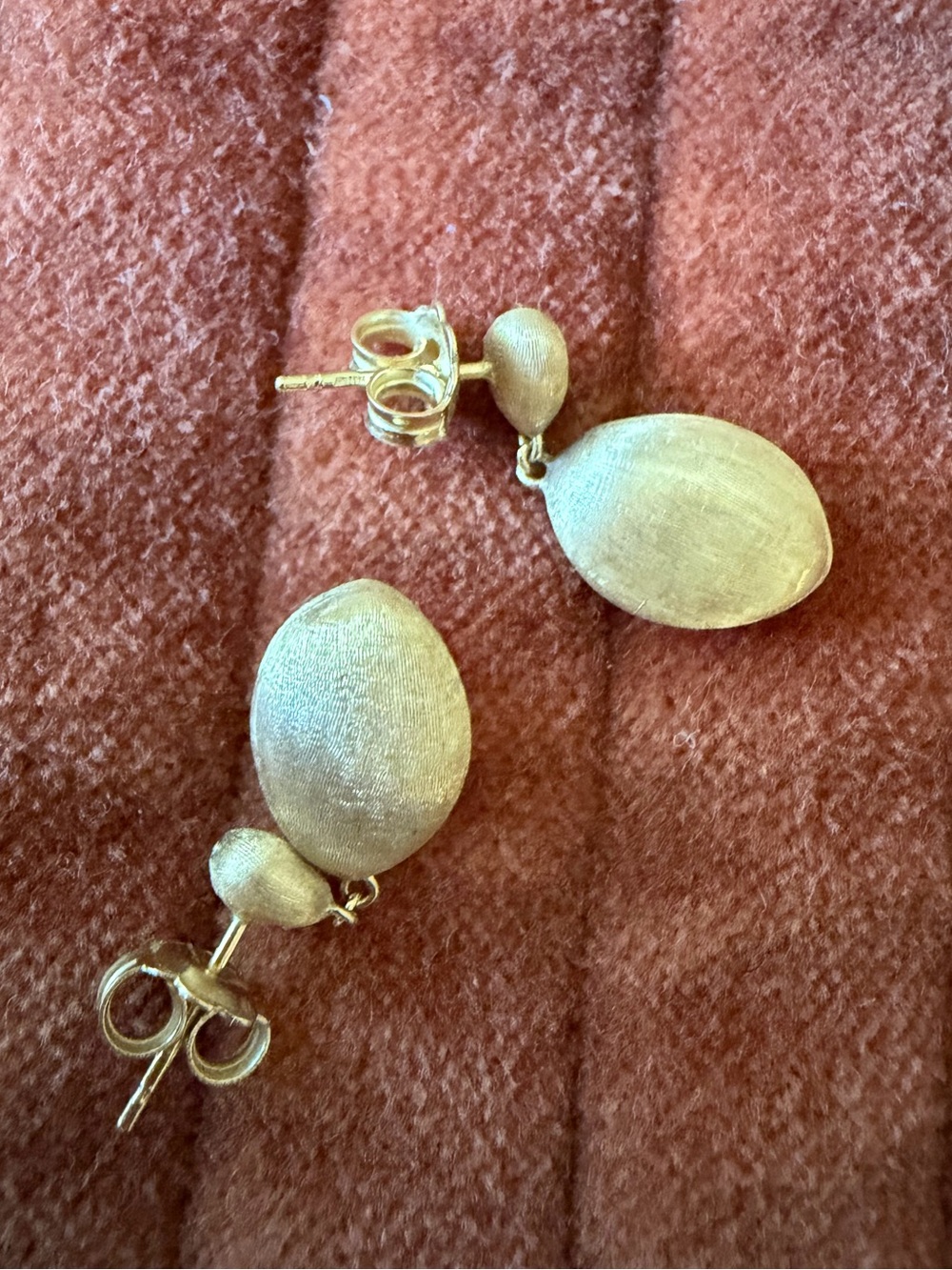 MARCO BICEGO Siviglia Drop Earrings in 18k yellow gold - Picture 3 of 5